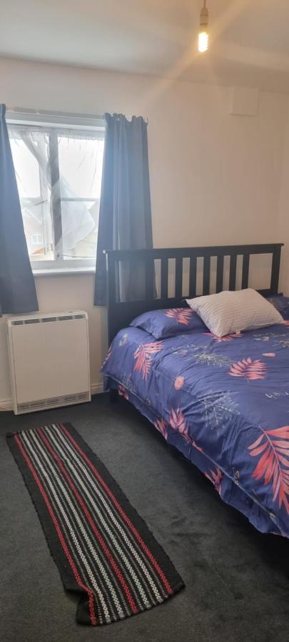 Very Nice Two Bedroom Apartment In Лондон Экстерьер фото